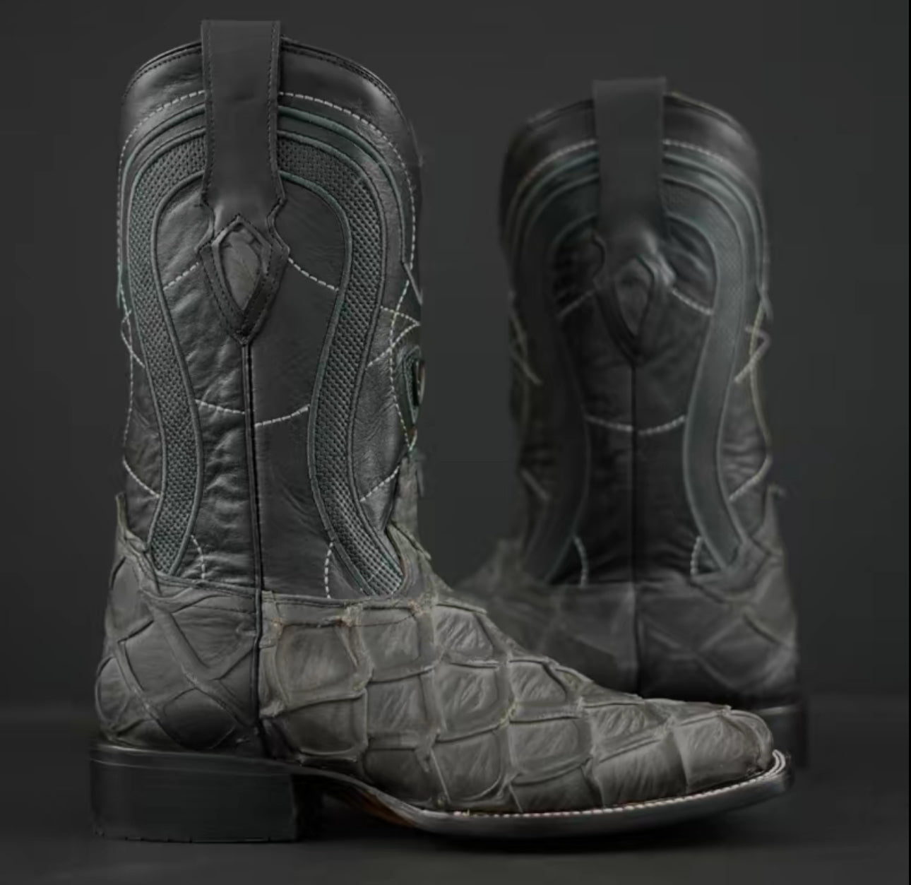 080 Men’s Western Square Toe Boot – Pirarucu Jumbo Print in Matte Gray