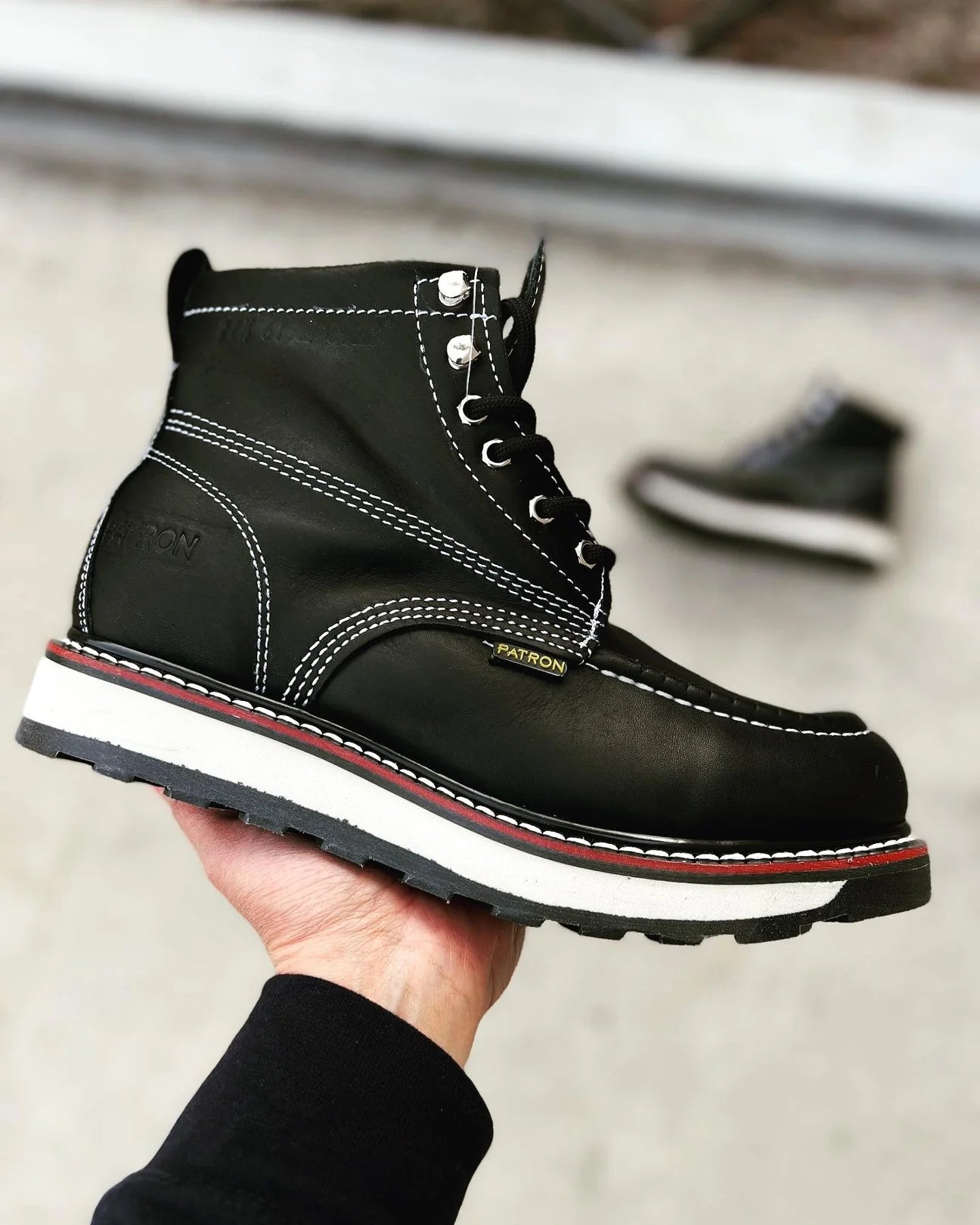 Work Boot 617 Black / Red Strip